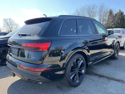 2026 Audi Q7 55 Premium Plus