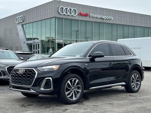 Mythos Black Metallic 2023 Audi Q5 45 S line Premium Plus