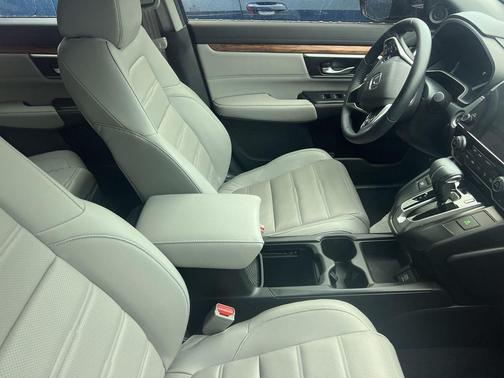 Obsidian Blue Pearl 2017 Honda CR-V Touring