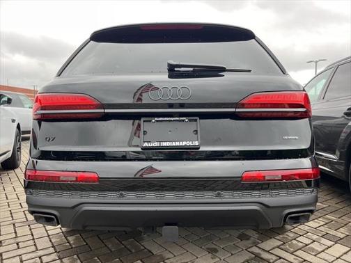 2025 Audi Q7 55 Prestige