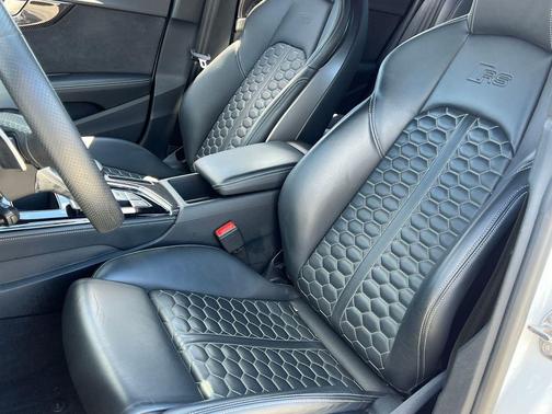 Glacier White Metallic 2024 Audi RS 5 2.9T