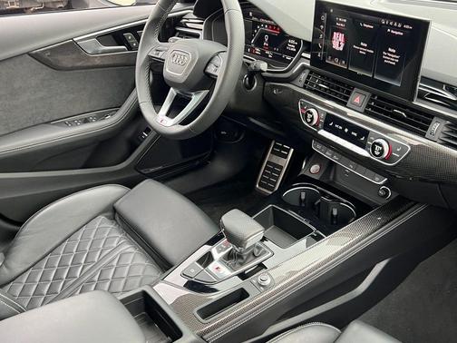 2024 Audi S4 Premium Plus TFSI quattro Tiptronic