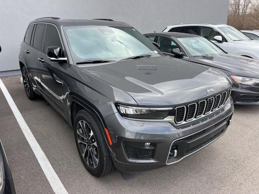 2022 Jeep Grand Cherokee Overland