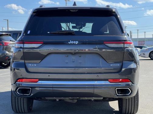 2022 Jeep Grand Cherokee Overland