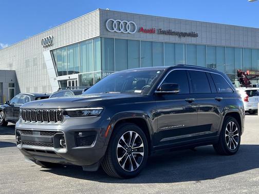 2022 Jeep Grand Cherokee Overland