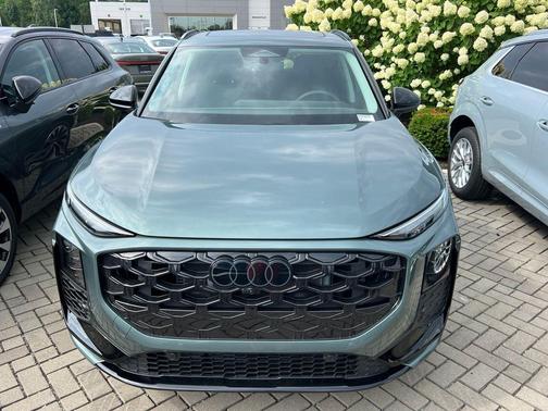 Sage Green Metallic 2026 Audi Q3 TFSI quattro S tronic