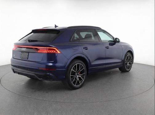 Waitomo Blue Metallic 2023 Audi Q8 55 Prestige