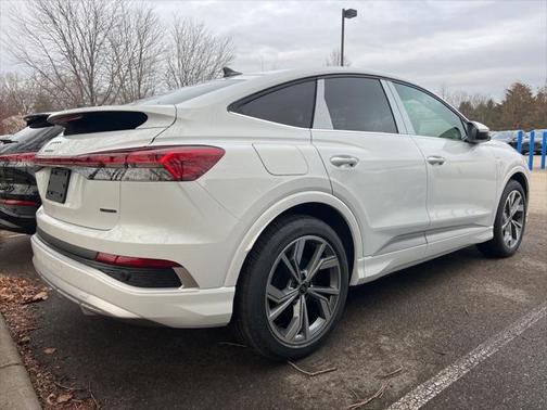 2025 Audi Q4 e-tron Premium