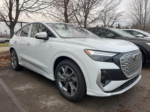 2025 Audi Q4 e-tron Premium