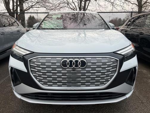 2025 Audi Q4 e-tron Premium