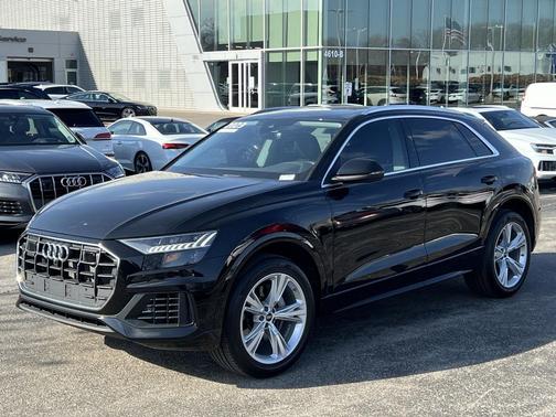2023 Audi Q8 55 Premium Plus
