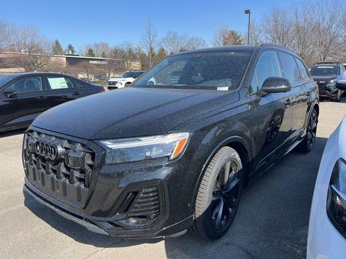 Mythos Black Metallic 2026 Audi Q7 55 Premium Plus