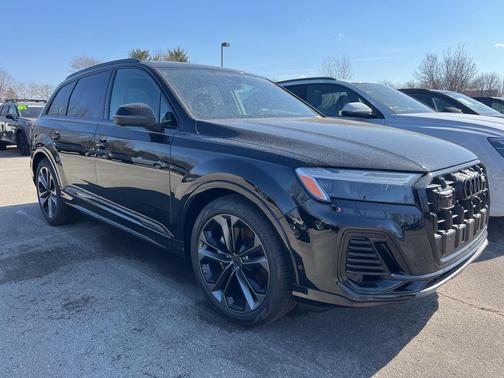 2026 Audi Q7 55 Premium Plus