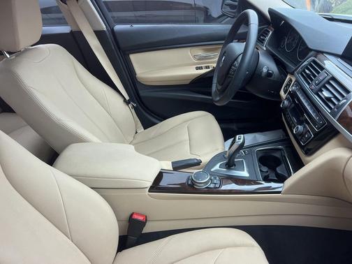 2017 BMW 320 i