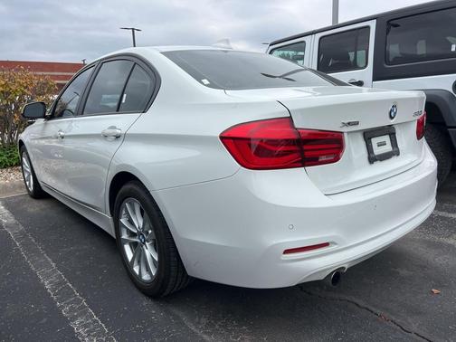 2017 BMW 320 i