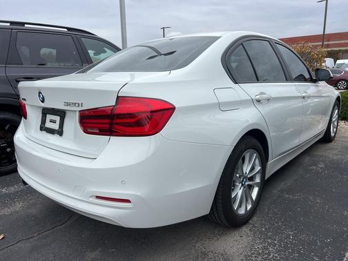 2017 BMW 320 i