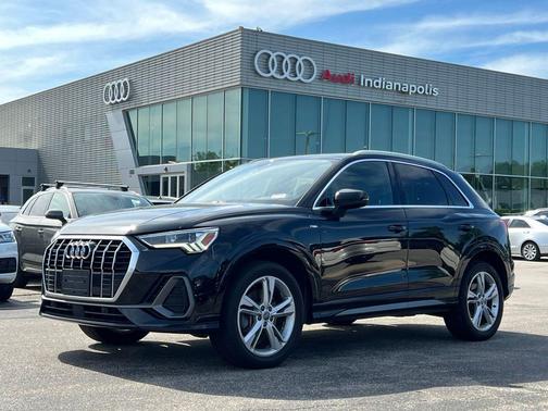 Mythos Black Metallic 2020 Audi Q3 45 S line Premium Plus
