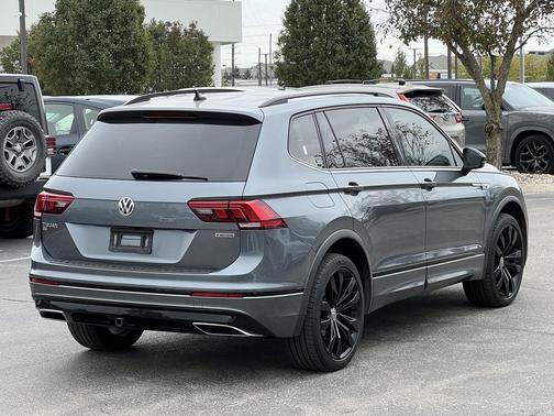 2020 Volkswagen Tiguan 2.0T SE R-Line Black 4MOTION