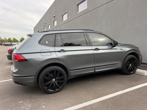 2020 Volkswagen Tiguan 2.0T SE R-Line Black 4MOTION