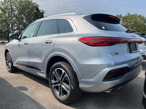 2025 Audi Q5 Premium Plus