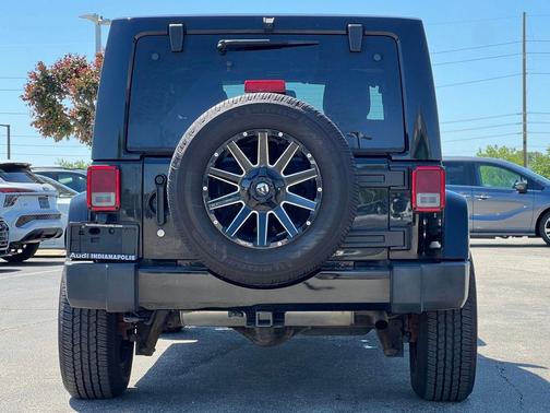 Black Clearcoat 2017 Jeep Wrangler Unlimited Sahara