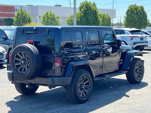 Black Clearcoat 2017 Jeep Wrangler Unlimited Sahara