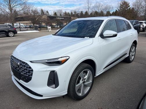 2025 Audi Q5 Premium Plus TFSI quattro S tronic