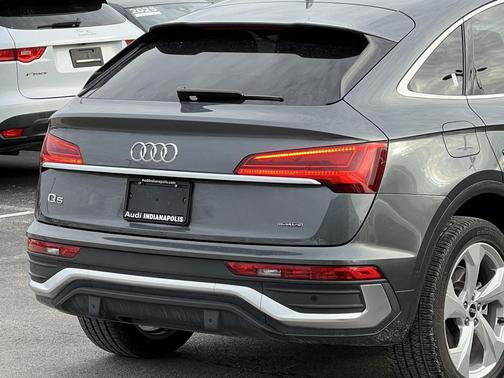 2024 Audi Q5 45 S line Premium