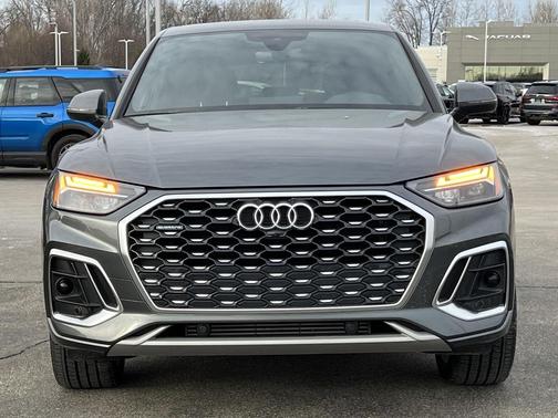 2024 Audi Q5 45 S line Premium