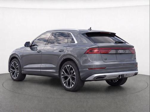 Samurai Gray Metallic 2026 Audi Q8 55 Premium Plus