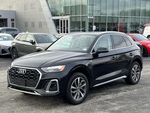 2022 Audi Q5 45 S line Premium