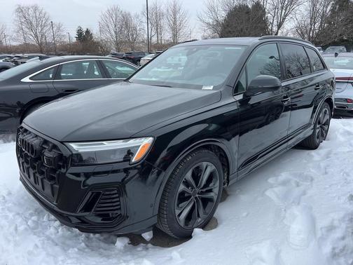 2026 Audi Q7 55 Premium Plus