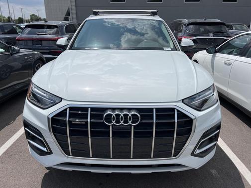 2022 Audi Q5 40 Premium Plus