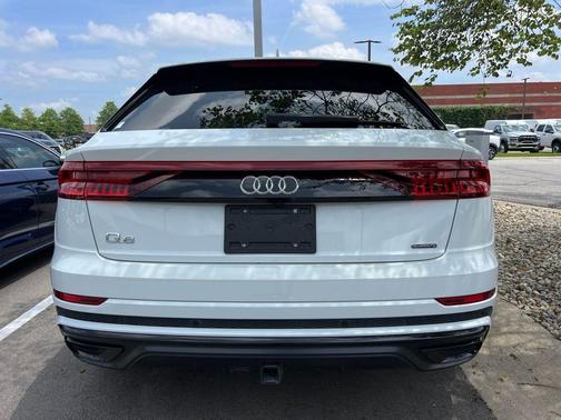 Glacier White Metallic 2019 Audi Q8 3.0T Premium