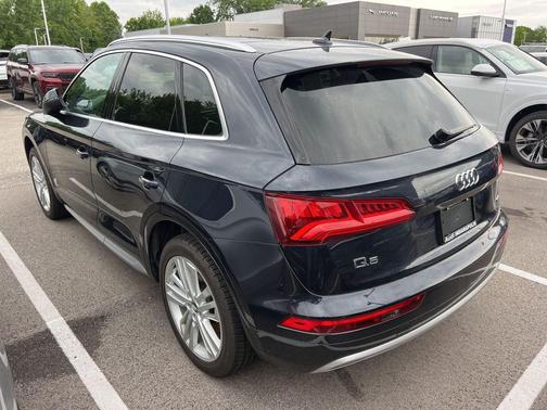 Moonlight Blue Metallic 2019 Audi Q5 2.0T Premium Plus