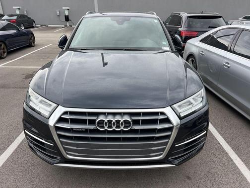 Moonlight Blue Metallic 2019 Audi Q5 2.0T Premium Plus