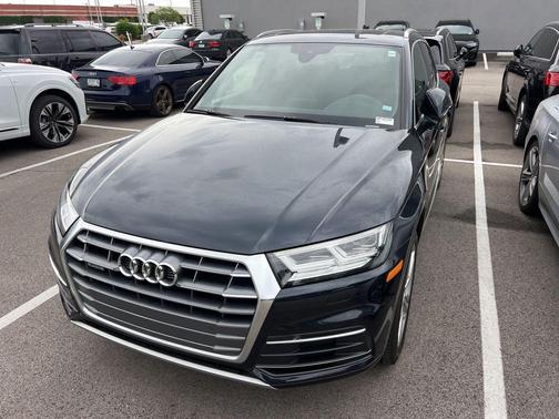 Moonlight Blue Metallic 2019 Audi Q5 2.0T Premium Plus