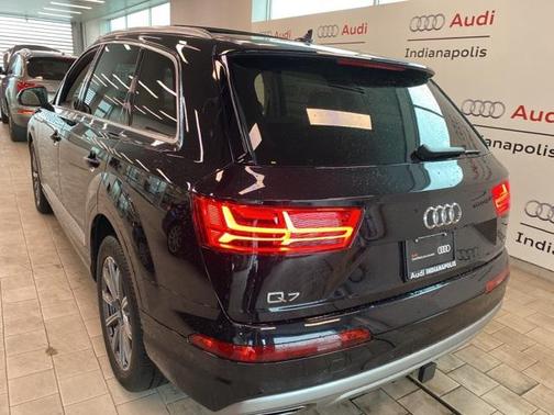 Orca Black Metallic 2019 Audi Q7 45 Premium Plus