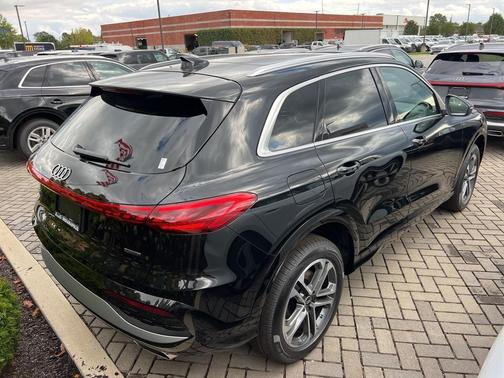 2025 Audi Q5 Premium