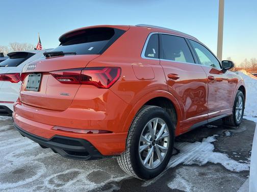 2025 Audi Q3 Premium 45 TFSI S line quattro Tiptronic