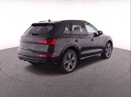 Mythos Black Metallic 2025 Audi Q5 45 S line Premium
