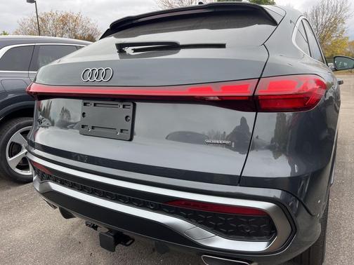 2025 Audi Q5 Prestige TFSI quattro S tronic