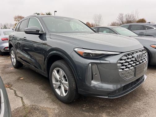 2025 Audi Q5 Premium TFSI quattro S tronic