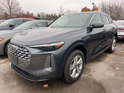 2025 Audi Q5 Premium TFSI quattro S tronic