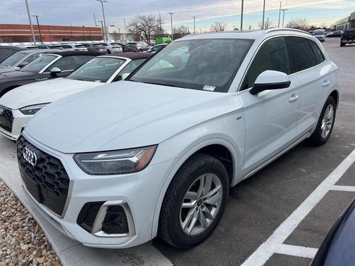 2023 Audi Q5 45 S line Premium