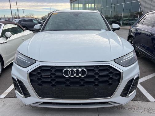 2023 Audi Q5 45 S line Premium