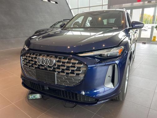 2025 Audi Q5 Premium TFSI quattro S tronic