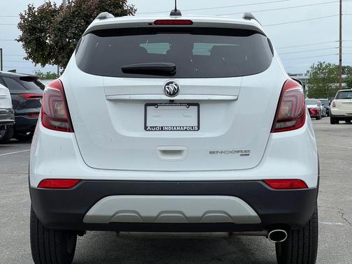 Summit White 2022 Buick Encore Preferred