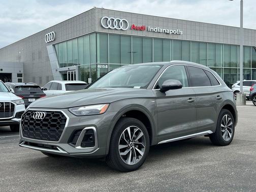 Chronos Gray Metallic 2023 Audi Q5 45 S line Premium