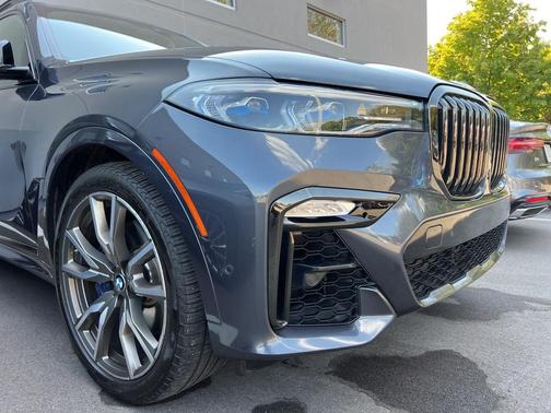 2021 BMW X7 M50i